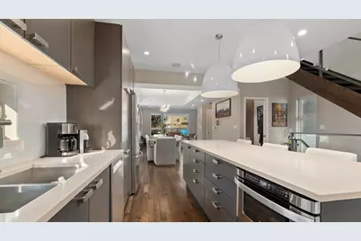 1320 N Moorman Street, Chicago, IL 60622 - Photo 3