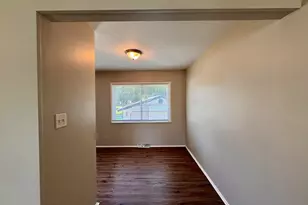 51 N Pine Ln, Glenwood, IL 60425 - Photo 5