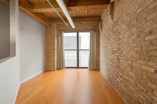 225 W Huron St, Chicago, IL 60654 - Photo 7