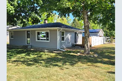 602 N 4th Avenue, Chenoa, IL 61726 - Photo 1