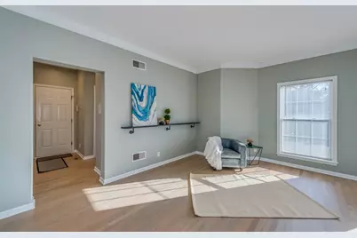 243 Box Car Avenue, Naperville, IL 60540 - Photo 5