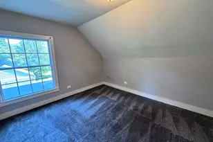 [Address not provided], Elgin, IL 60120 - Photo 7