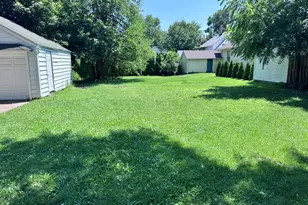 [Address not provided], Elgin, IL 60120 - Photo 13