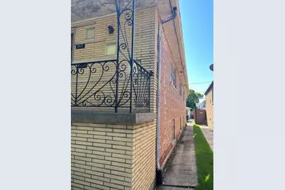 3907 W Marquette Road, Chicago, IL 60629 - Photo 3