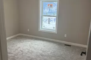 265 Creekside Dr, Byron, IL 61010 - Photo 5