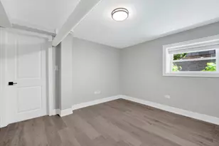 2109 W Eastwood Ave, Chicago, IL 60625 - Photo 13