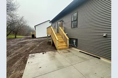 309 Creekside Drive, Byron, IL 61010 - Photo 11