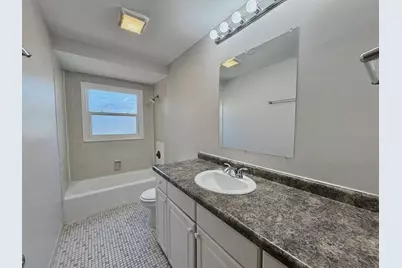 340 N Illinois Avenue, Glenwood, IL 60425 - Photo 9