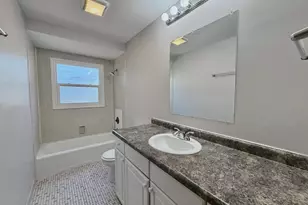 340 N Illinois Ave, Glenwood, IL 60425 - Photo 9