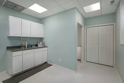 942 E State Street, Geneva, IL 60134 - Photo 19