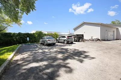 942 E State Street, Geneva, IL 60134 - Photo 47