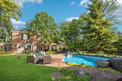 1053 Laurie Lane, Burr Ridge, IL 60527 - Photo 3