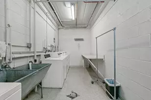 222 N Grove Ave, Oak Park, IL 60302 - Photo 19