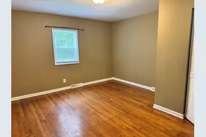 16 S Clifton Avenue, Elgin, IL 60123 - Photo 5
