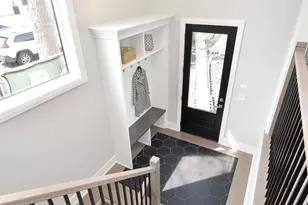 3923 N Bernard St, Chicago, IL 60618 - Photo 25