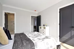 3923 N Bernard St, Chicago, IL 60618 - Photo 21