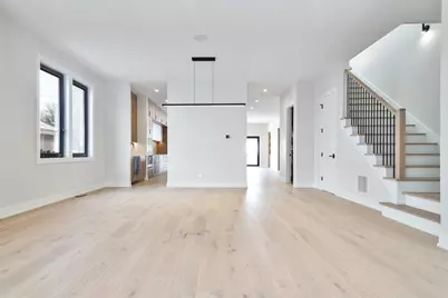 3923 N Bernard Street, Chicago, IL 60618 - Photo 5