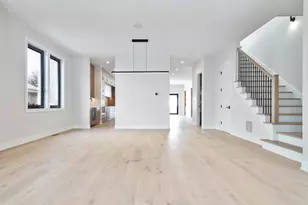 3923 N Bernard St, Chicago, IL 60618 - Photo 5