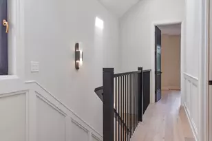 3923 N Bernard St, Chicago, IL 60618 - Photo 11