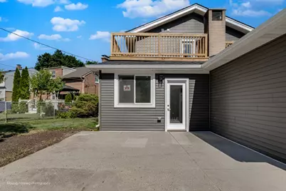 8600 E Prairie Road, Skokie, IL 60076 - Photo 5