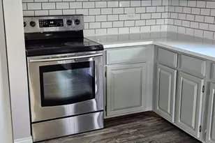 11136 NW Rd, Palos Hills, IL 60465 - Photo 7