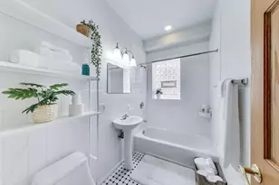 1914 W Chase Ave, Chicago, IL 60626 - Photo 13