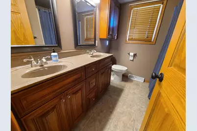 2117 US Rt 30, West Brooklyn, IL 61378 - Photo 11