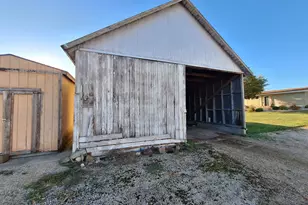 2117 US Rt 30, West Brooklyn, IL 61378 - Photo 37