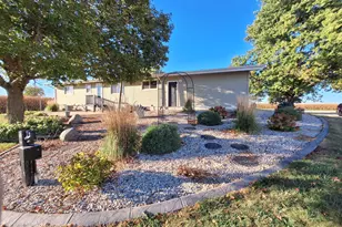 2117 US Rt 30, West Brooklyn, IL 61378 - Photo 29