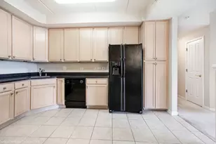 445 Village Green Ct, Lincolnshire, IL 60069 - Photo 13