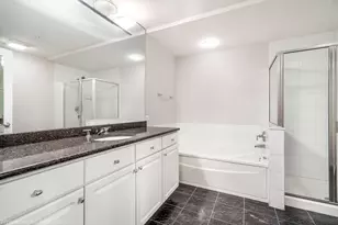 445 Village Green Ct, Lincolnshire, IL 60069 - Photo 23