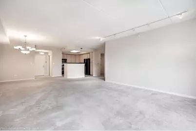 445 Village Green Court #301, Lincolnshire, IL 60069 - Photo 9