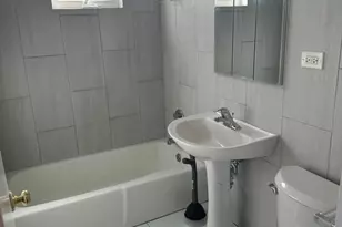 2956 N Hamlin Ave, Chicago, IL 60618 - Photo 9