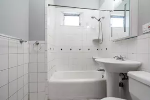 4326 N Avers Ave, Chicago, IL 60618 - Photo 9