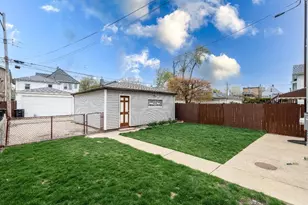 4326 N Avers Ave, Chicago, IL 60618 - Photo 17