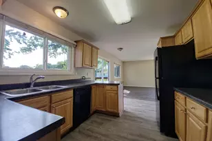 25 Pheasant Rd, Matteson, IL 60443 - Photo 9