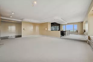 132 E Delaware Pl, Chicago, IL 60611 - Photo 7