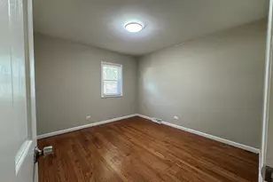 7838 W 73rd Pl, Bridgeview, IL 60455 - Photo 17