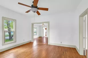 413 E Lincoln St, Monticello, IL 61856 - Photo 5