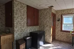 102 Center St, Augusta, IL 62311 - Photo 11