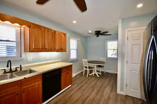 810 Tomahawk Ct, Heyworth, IL 61745 - Photo 9