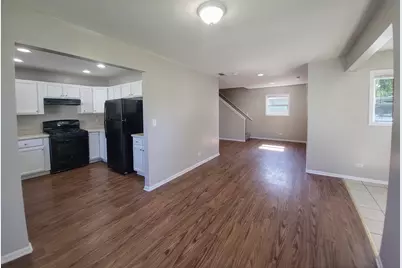 121 Highmoor Drive, Round Lake Park, IL 60073 - Photo 5