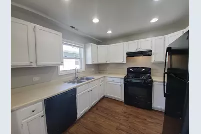 121 Highmoor Drive, Round Lake Park, IL 60073 - Photo 7