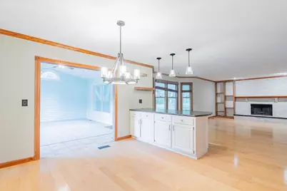 10 Inverness Drive, Bloomington, IL 61701 - Photo 11