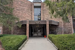 3110 Pheasant Creek Dr, Northbrook, IL 60062 - Photo 1