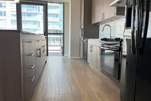 211 W Scott St, Chicago, IL 60610 - Photo 3