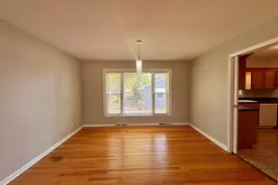 425 Cottonwood Rd, Frankfort, IL 60423 - Photo 5