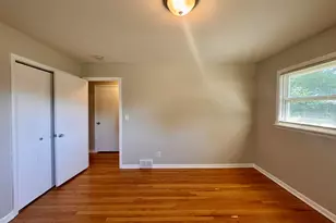 425 Cottonwood Rd, Frankfort, IL 60423 - Photo 15