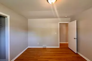 425 Cottonwood Rd, Frankfort, IL 60423 - Photo 13