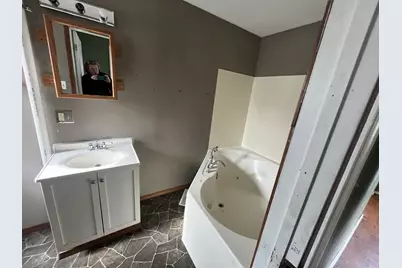 1002 N Roosevelt Avenue, Bloomington, IL 61701 - Photo 17